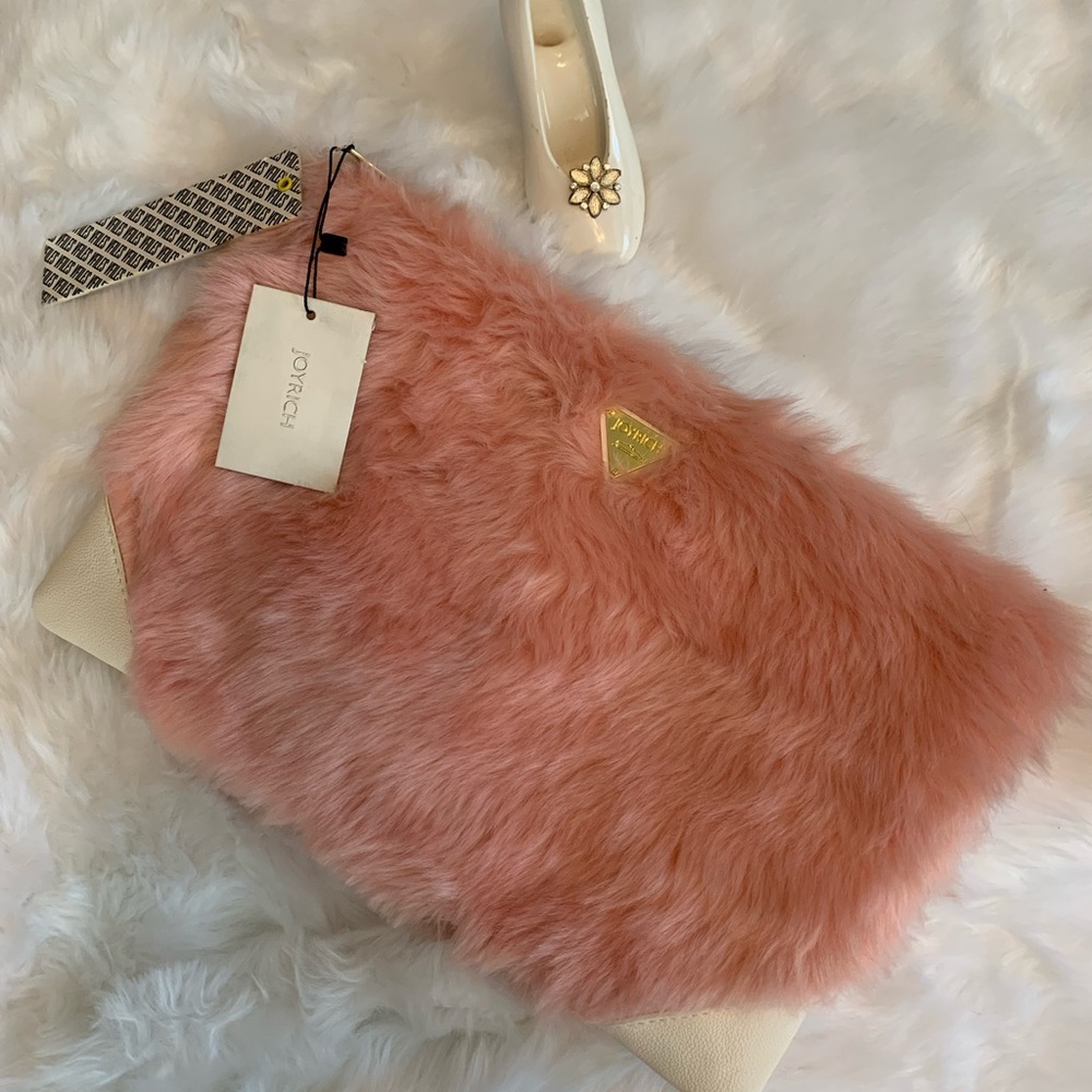 JOYRICH pink Faux fur fluffy zippered clutch, toiletries bag NWT w/golde…